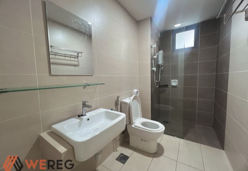 Adria Residence @ Gravit8