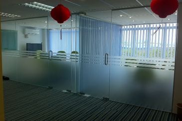 Impian Meridian Commerz