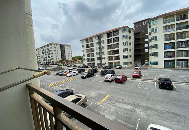 Residensi Warnasari 2