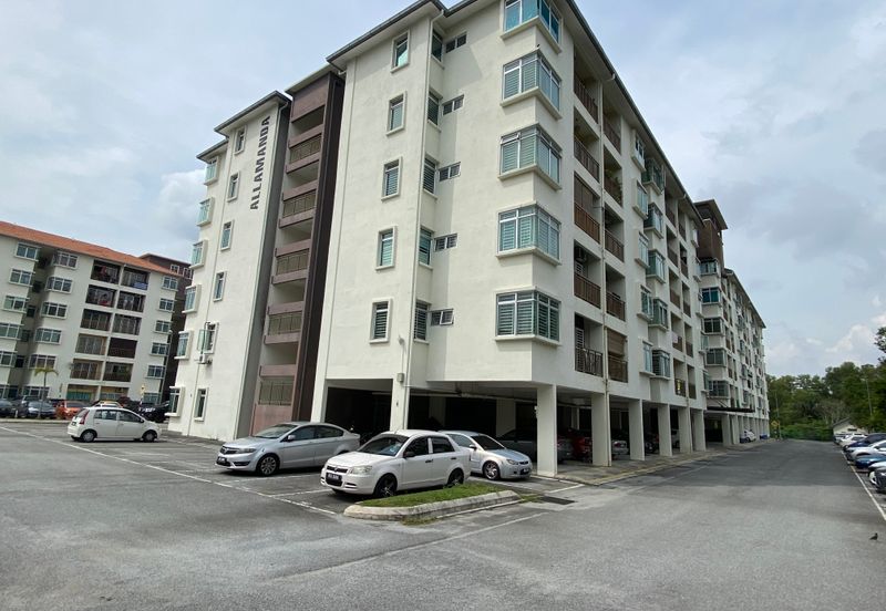 Residensi Warnasari 2