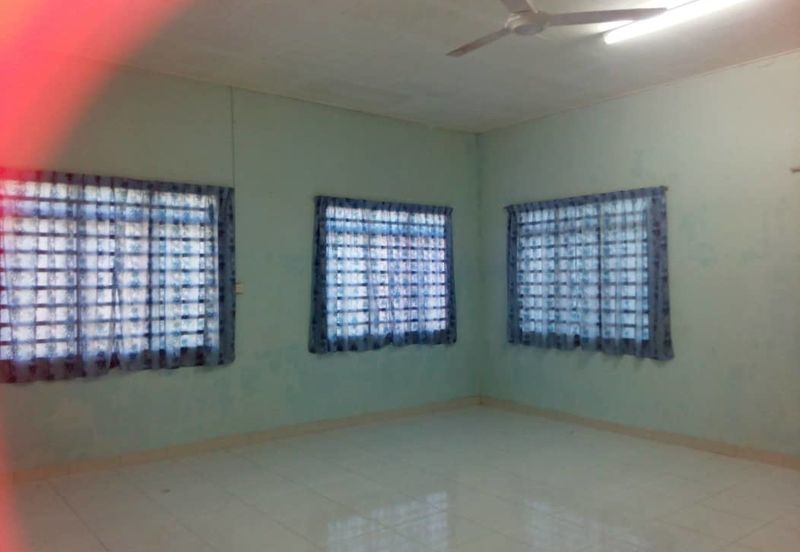 Bungalow Taman Impian Jalan Stesen Kamunting Taiping Perak