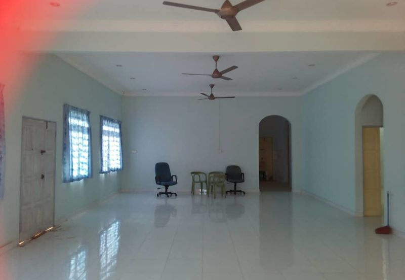 Bungalow Taman Impian Jalan Stesen Kamunting Taiping Perak