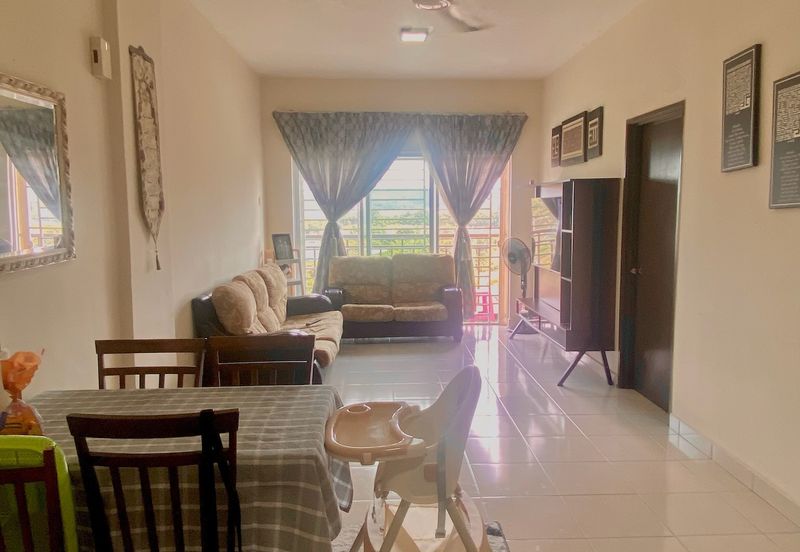 Residensi Warnasari 2