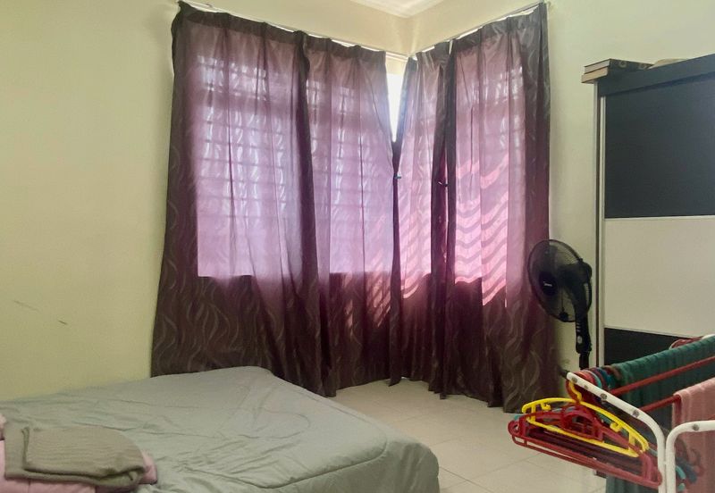 Residensi Warnasari 2