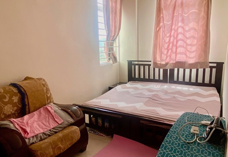 Residensi Warnasari 2