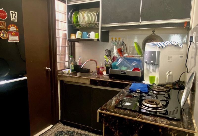 Residensi Warnasari 2