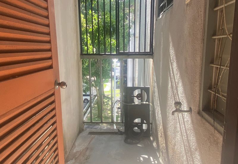 APARTMENT CAMELIA COURT (NILAI IMPIAN)