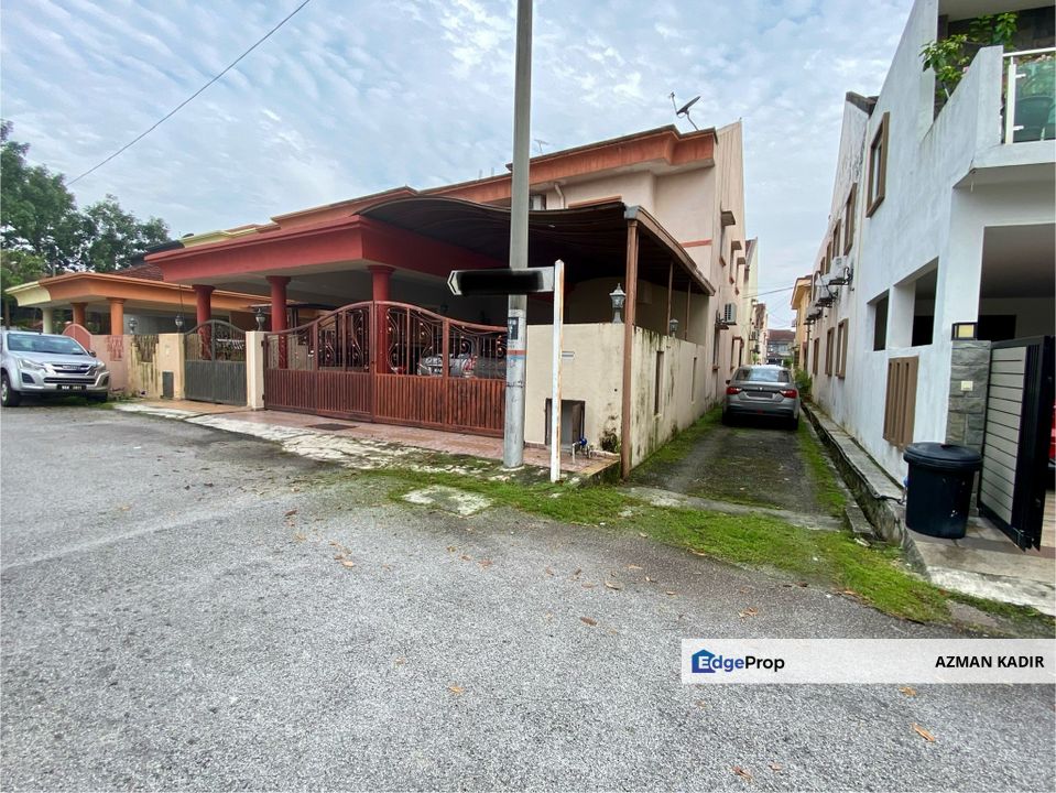 End Lot Double Storey Superlink Terrace House Seri Banang Taman Sri Andalas Klang for sale, Selangor, Klang
