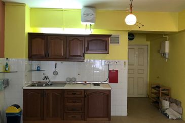 Golden Hills Resort (Amber Court)