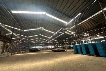 2 sty office with warehouse @ Senawang