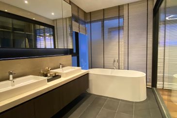 Setia Sky Seputeh 4 + 1 Rooms, 4 Cp, Private Lift