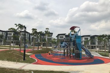 Parkfield Residences, Tropicana Heights