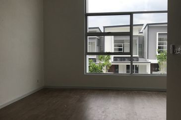 Parkfield Residences, Tropicana Heights