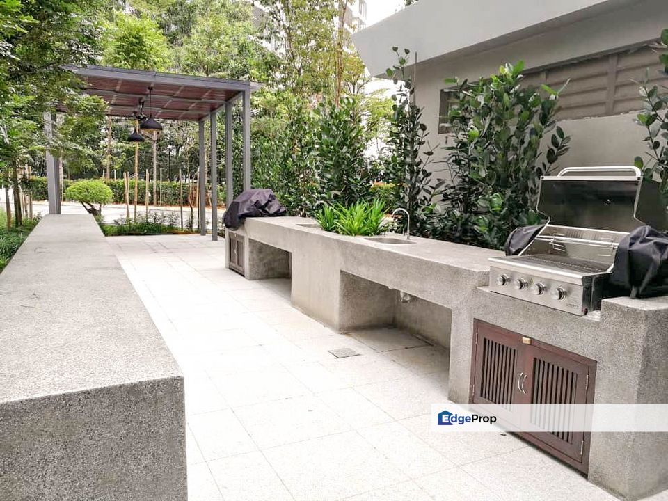 Fully Furnished and High Floor, Kuala Lumpur, Mont Kiara