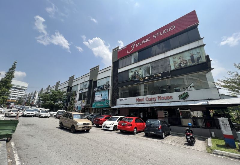 Pusat Perdagangan Seri Kembangan