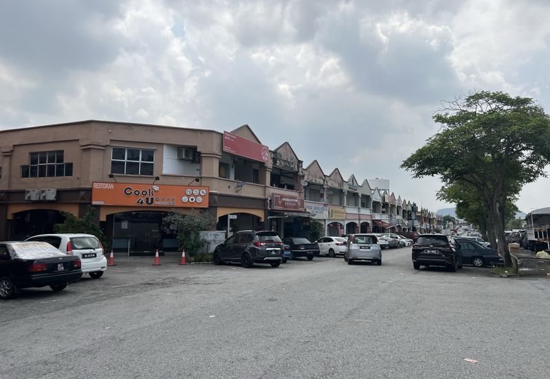 Pusat Perdagangan Seri Kembangan