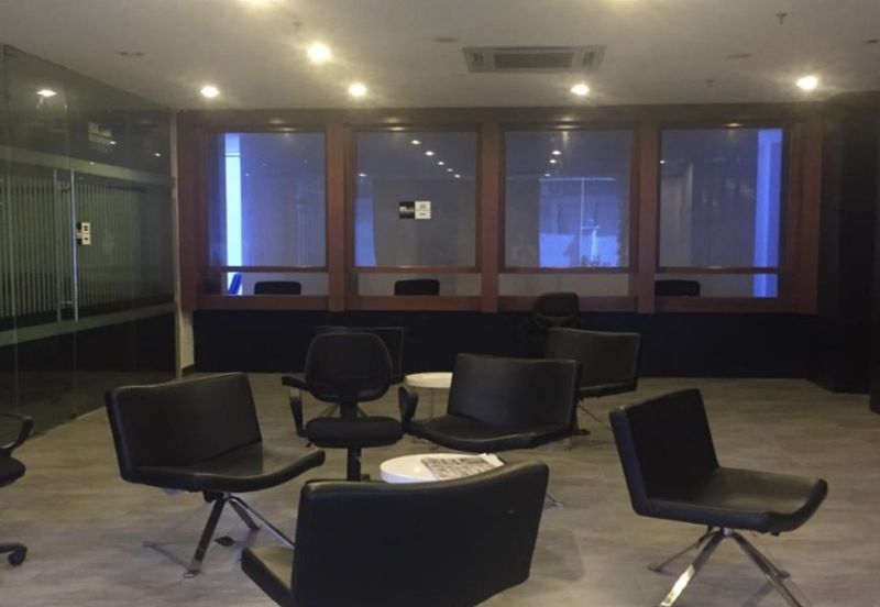 6 Sty Commercial Building in PJ For Sale