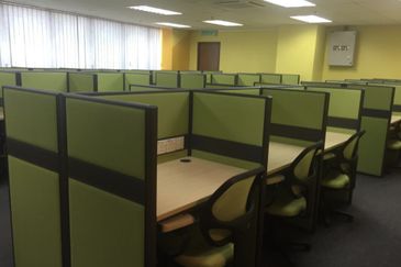 6 Sty Commercial Building in PJ For Sale