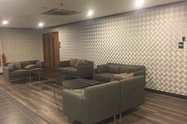 6 Sty Commercial Building in PJ For Sale