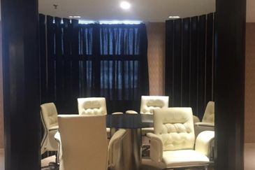 6 Sty Commercial Building in PJ For Sale