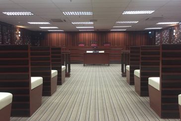 6 Sty Commercial Building in PJ For Sale