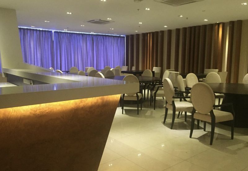 6 Sty Commercial Building in PJ For Sale