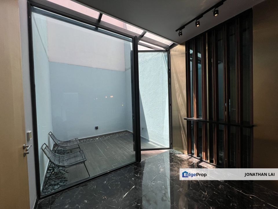 DC RESIDENCES - FULLY FURNISHED PENTHOUSE, Kuala Lumpur, Damansara Heights