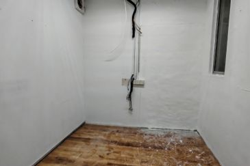 Season Square, Damansara Damai, Kepong - Budget Office or Storage Space for Rent