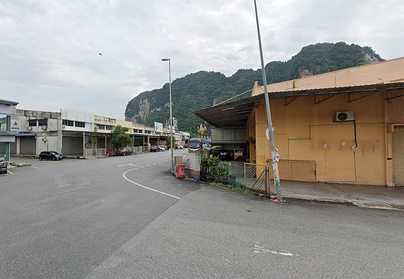 Taman Sri Batu Caves