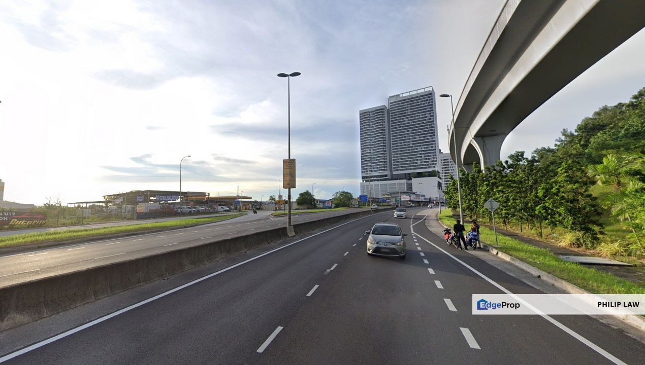 Sungai Buloh Main Road Near Sungai Buloh Sentral Industrial Land, Selangor, Sungai Buloh
