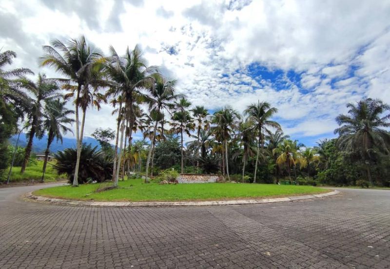 Diamond Creek,Tanjung Malim,Perak,Bungalow Land