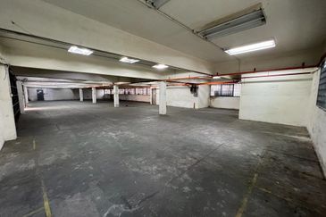 Section 19@Petaling Jaya,Selangor,3 Storey Office/Warehouse