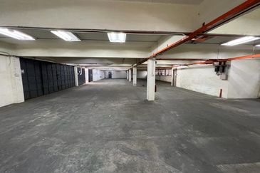 Section 19@Petaling Jaya,Selangor,3 Storey Office/Warehouse