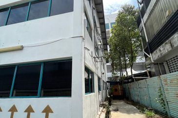 Section 19@Petaling Jaya,Selangor,3 Storey Office/Warehouse