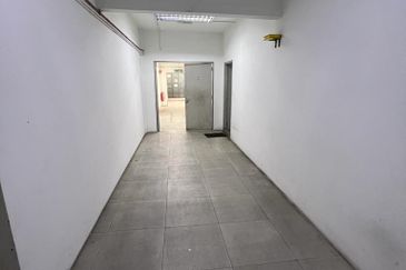 Section 19@Petaling Jaya,Selangor,3 Storey Office/Warehouse