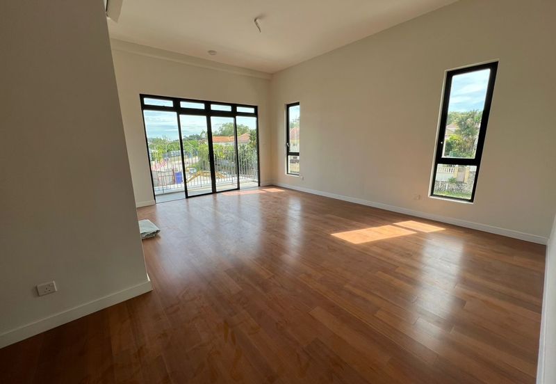 Alstonia Hilltop Bukit Raham Putra