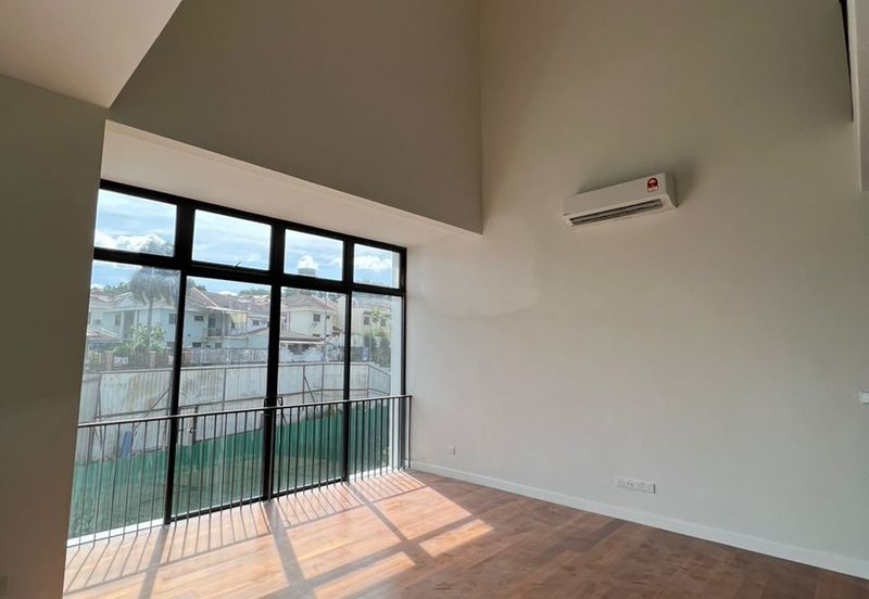 Alstonia Hilltop Bukit Raham Putra