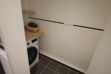 Alora Residences@Subang Jaya New Freehold Partly Furnished Condo