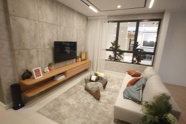 Alora Residences@Subang Jaya New Freehold Partly Furnished Condo