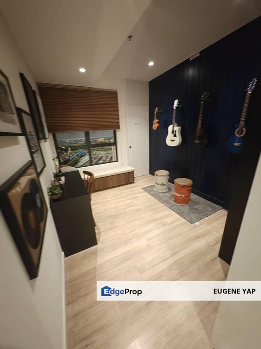 Alora Residences@Subang Jaya New Freehold Partly Furnished Condo, Selangor, Subang Jaya