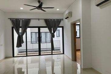 Plaza Arkadia@Desa ParkCity,Partly Furnished Unit