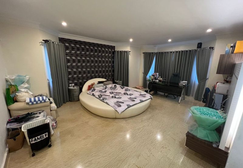 Sierramas (Sierramas East)