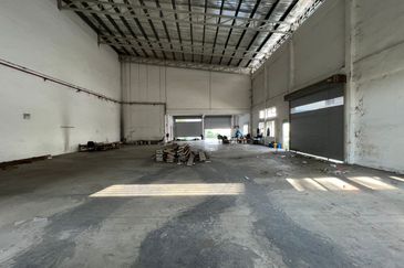 Taman Platinum Rawang @ Country Home, 3 Sty Semi-D Factory For Sale