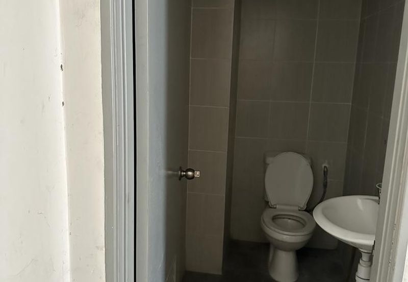 Taman Platinum Rawang @ Country Home, 3 Sty Semi-D Factory For Sale