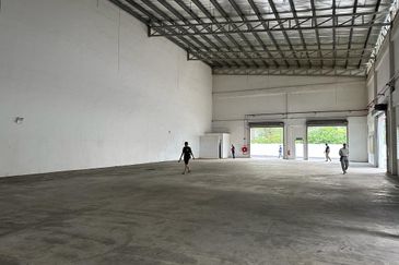 Taman Platinum Rawang @ Country Home, 3 Sty Semi-D Factory For Sale