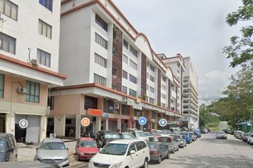 Megan Phoenix Business Center @ Cheras  G-Floor shop For Sale