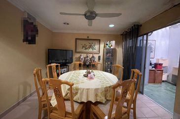 Bandar Menjalara (Desa Seri Mahkota)