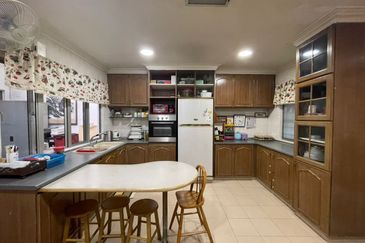 Bandar Menjalara (Desa Seri Mahkota)