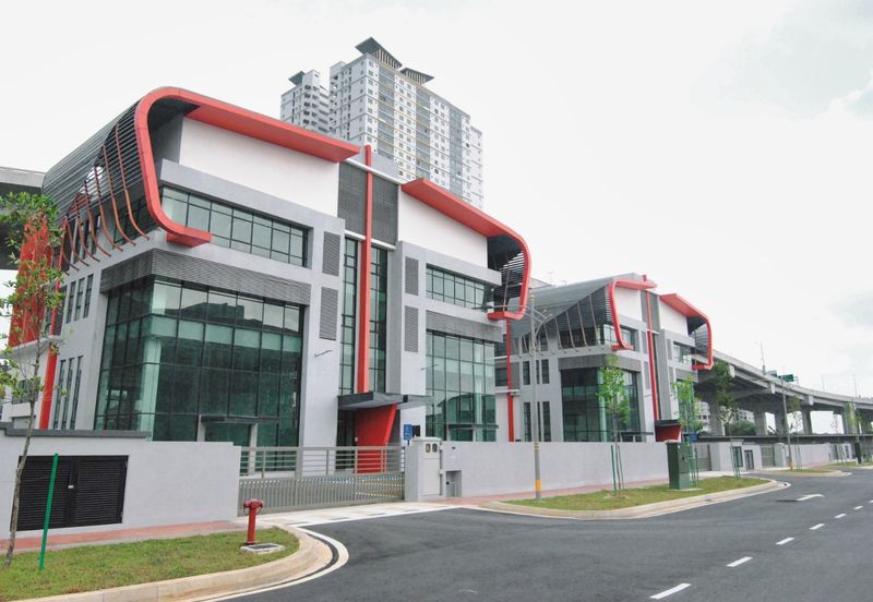 Auto Park City @Detached Factory For Rent 