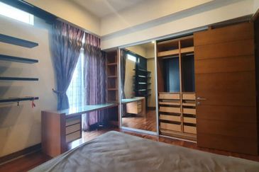 Bukit Jelutong, Shah Alam @ 2 Sty Semi D Connected House For Sale